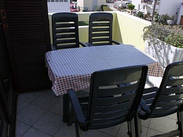 Ferienwohnung in Zadar - Sitzgelegenheit auf der Terrasse