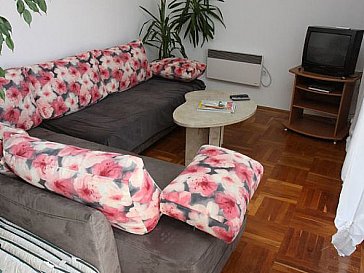 Ferienwohnung in Zadar - Das Wohnzimmer mit SAT-TV