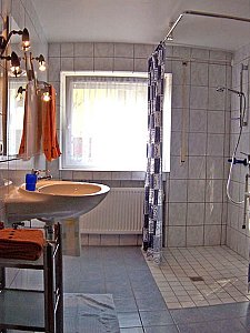 Ferienwohnung in Oberscheidweiler - Badezimmer