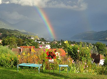 Ferienwohnung in Seeboden - Blick auf die Berge und den Millstättersee