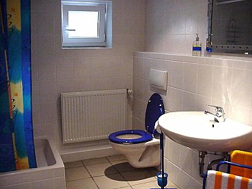 Ferienwohnung in Burrweiler - Tageslichtbad mit Dusche