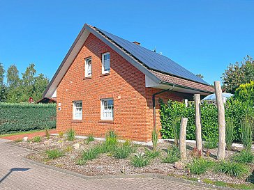 Ferienhaus in Haselünne - Ferienhaus am See mit Vorgarten im maritimen Stil