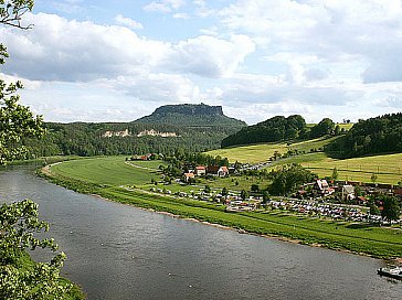 Ferienwohnung in Struppen - Blick über die Elbe