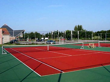 Ferienhaus in Makkum - Tennisplatz