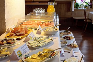Ferienwohnung in Techendorf-Neusach - Frühstück mit Bio-Produkten aus eigener Erzeugung