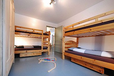 Ferienwohnung in Lenzerheide - Schlafzimmer