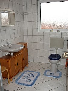 Ferienwohnung in Hooksiel - Badezimmer