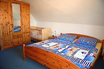 Ferienwohnung in Ascheberg - Schlafzimmer mit Doppelbett