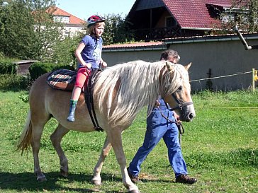 Ferienhaus in Rathmannsdorf - Geführtes Reiten möglich