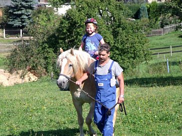 Ferienwohnung in Rathmannsdorf - Geführtes Reiten möglich.