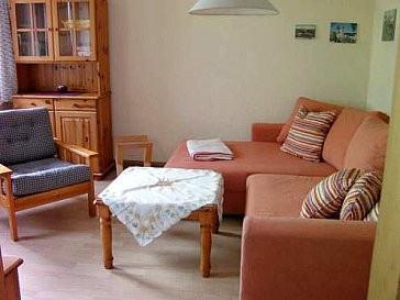 Ferienhaus in Kössern - Wohnzimmer mit Schlafcouch