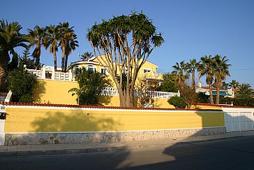 Ferienhaus in Ciudad Quesada-Rojales - Strassenansicht