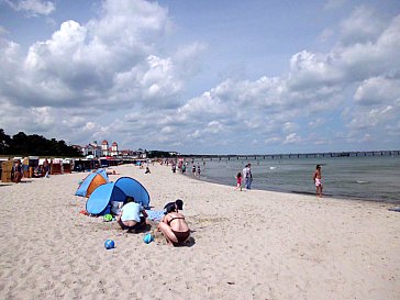 Ferienwohnung in Binz - Blick zum Kurhaus und zur Seebrücke