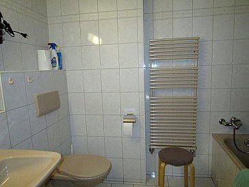 Ferienwohnung in S-chanf - Badzimmer
