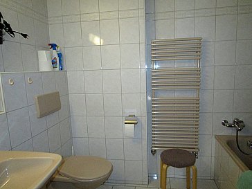 Ferienwohnung in S-chanf - Badzimmer