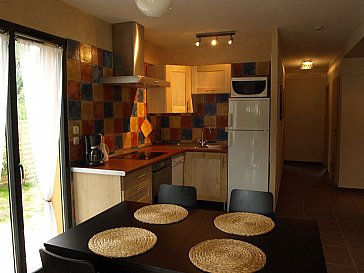 Ferienwohnung in Prades - Essbereich und Küche Appartement 1