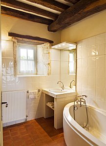 Ferienhaus in Bergerac - Zweites Badezimmer mit Badewanne