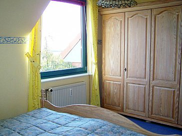 Ferienhaus in Kalleby - Schlafzimmer 1 mit Schrank