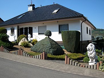 Ferienwohnung in Bad Neuenahr-Ahrweiler - Strassenseite - Vorderansicht