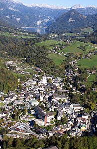 Ferienhaus in Grundlsee - Ausseerland Flugaufnahme