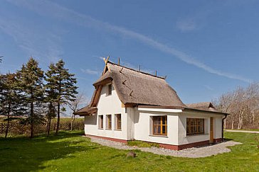 Ferienhaus in Ostseebad Dierhagen - Reethaus 1 - direkt hinter dem Deich gelegen