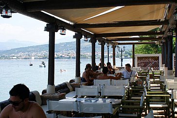 Ferienwohnung in Aegion-Longos - Kaffee-Bar direkt am Strand von Longos