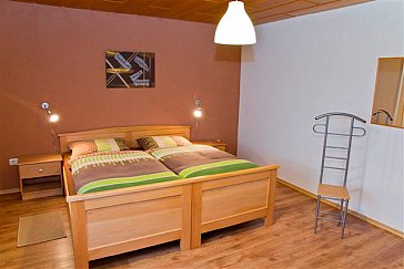 Ferienwohnung in Neureichenau - Schlafzimmer Nebenhaus