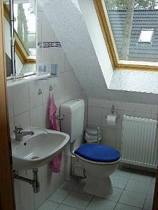 Ferienhaus in Wieck - Bad oben
