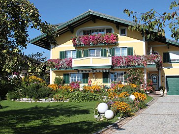 Ferienwohnung in Mondsee - Haus im Sommer