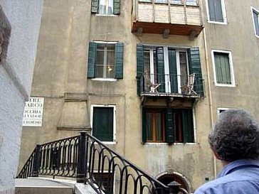 Ferienwohnung in Venedig - Blick hoch zum Balkon