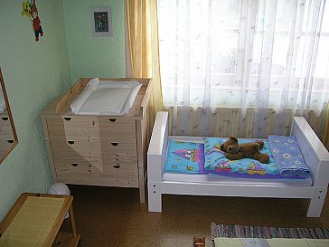 Ferienhaus in Ringelai - Kinder und Babyecke mit Wickelkomode