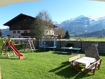 Ferienwohnung in Kaprun - Garten, Spielplatz