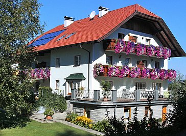 Ferienwohnung in Koppl - Pension Waldhof