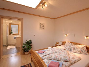 Ferienwohnung in Stumm - Panorama Zimmer 2 mit Bad