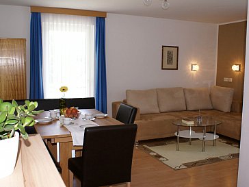 Ferienwohnung in St. Primus - Wohn- und Esszimmer