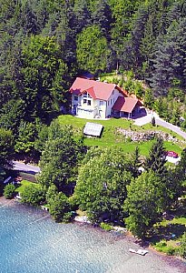 Ferienwohnung in Keutschach am See - Haus vom See aus