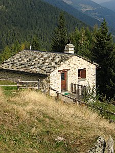 Ferienhaus in Li Curt - Rustico Sumprai befindet sich oberhalb von Selva