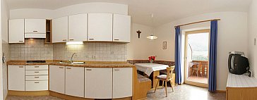 Ferienwohnung in Lajen - Wohnzimmer mit Küche