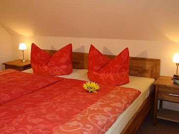 Ferienhaus in Hohnstein - Schlafzimmer mit Doppelbett