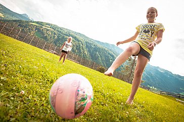 Ferienwohnung in Ratschings - Unser Fussballfeld