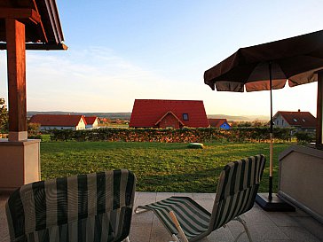 Ferienhaus in Hohenbrugg an der Raab - Ausblick von der Terrasse über das Raabtal