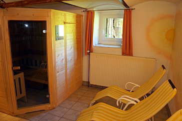 Ferienhaus in Ebene Reichenau - Das "Saunabadezimmer" mit Dusche und Waschtisch