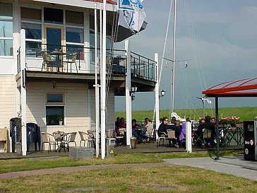 Ferienhaus in Workum - Restaurant am Hafen