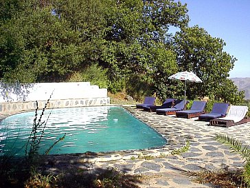 Ferienhaus in Lanjarón - Das Schwimmbecken ist 9 x 4 m gross