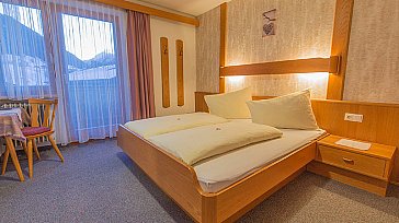 Ferienwohnung in Neustift im Stubaital - Schlafzimmer