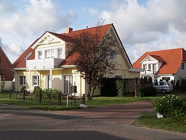 Ferienwohnung in Ostseebad Prerow - Parkplatz am Haus
