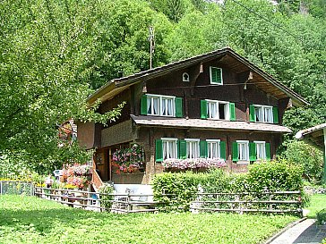 Ferienhaus in Lungern - Bauernhaus im Sommer