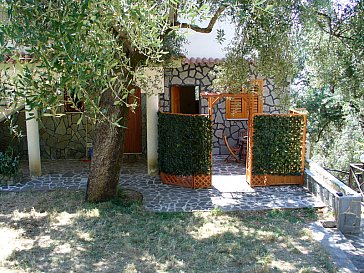 Ferienwohnung in Pisciotta - Hauptfassade von VILLA CECILIA