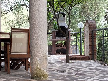 Ferienwohnung in Pisciotta - Terrasse mit Barbeche der Wohnung 1