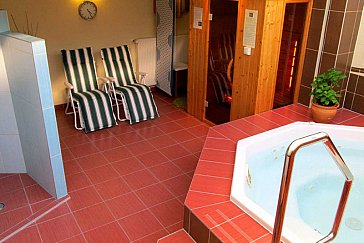 Ferienwohnung in Hévíz - Wellness (Jacuzzi, Infrasauna, Tropische Dusche)